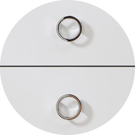 Dutá kulatá rukojeť.